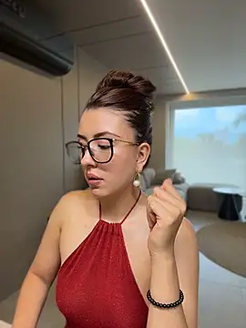 Snapshot of EmaSaenz chatting on May 25, 8:04 pm EmaSaenz online show from May 25, 8:04 pm
