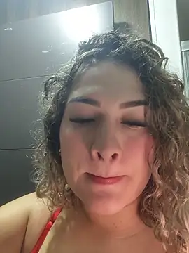 Snapshot of Sara_smiiith211 chatting on June 14, 3:36 pm Sara smiiith211 online show from June 14, 3:36 pm