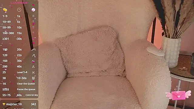 Snapshot of _vicky_wonka_ chatting on January 19, 4:01 am vicky wonka online show from January 19, 4:01 am