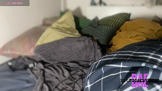 Snapshot of bukkakebae1 chatting on December 26, 9:47 pm bukkakebae1 online show from December 26, 9:47 pm