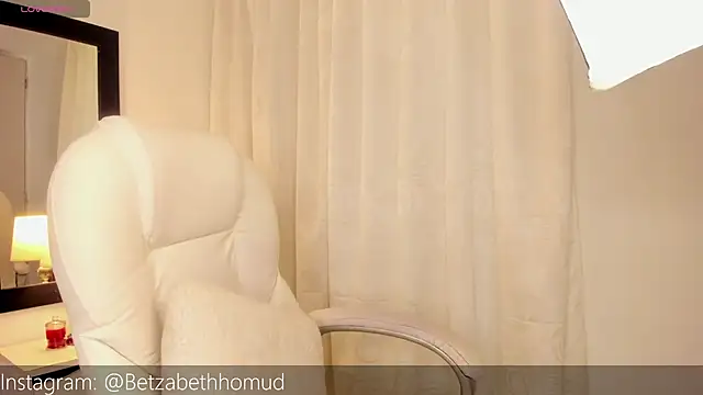 BetzabethHomud0 online show from October 23, 4:56 am