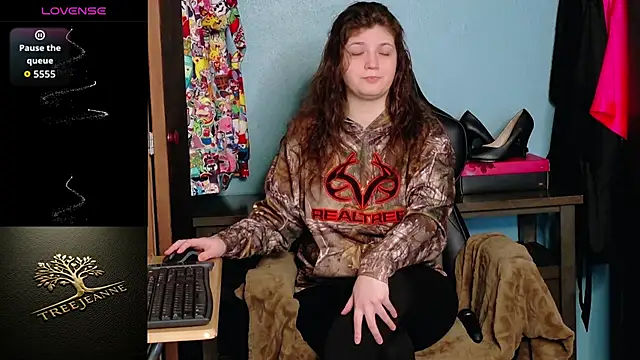 TreeJeanne online show from January 18, 5:17 pm