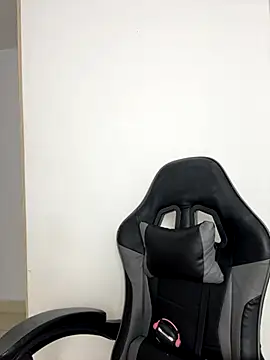 Lia sex69 online show from September 9, 10:15 am