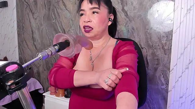 annie wigg online show from March 12, 3:01 am