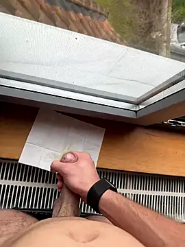 Siggidc2n online show from December 16, 11:26 am