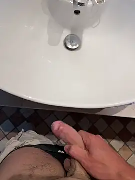 Siggidc2n online show from April 14, 10:10 am