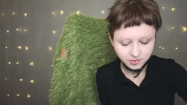 Snapshot of kortny_yo chatting on February 2, 9:34 pm kortny yo online show from February 2, 9:34 pm