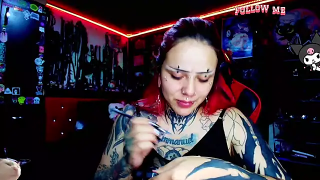 Snapshot of jannaink_ chatting on April 11, 12:15 am jannaink online show from April 11, 12:15 am