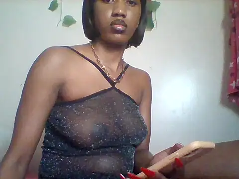 Snapshot of Queeen_model chatting on June 22, 5:21 pm Queeen model online show from June 22, 5:21 pm
