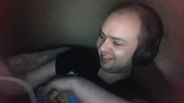 Snapshot of Kushalakalez chatting on February 5, 6:51 am Kushalakalez online show from February 5, 6:51 am