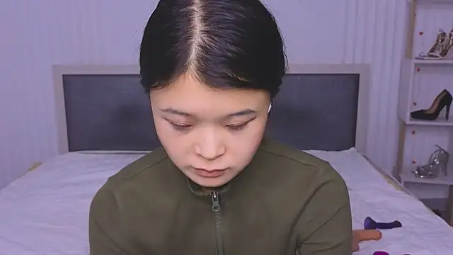 Snapshot of Tina_Kim_ chatting on December 9, 11:15 am Tina Kim online show from December 9, 11:15 am