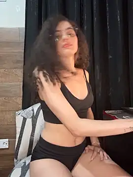 izumikarol online show from April 12, 10:37 pm