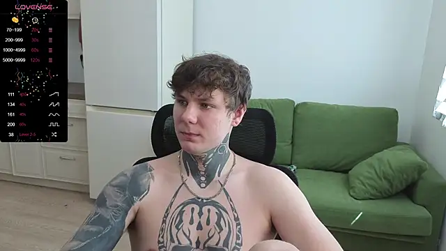 Snapshot of Lechery_boy chatting on June 11, 8:45 am Lechery boy online show from June 11, 8:45 am