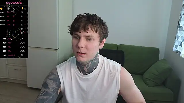 Snapshot of Lechery_boy chatting on June 25, 5:12 am Lechery boy online show from June 25, 5:12 am