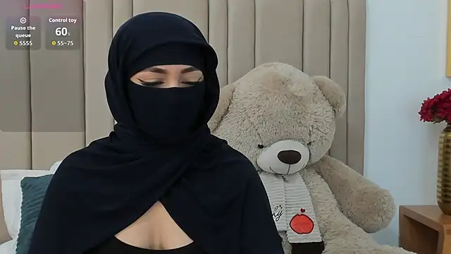 izadii online show from February 2, 7:34 pm