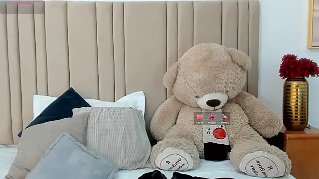 Snapshot of izadii chatting on April 23, 6:32 pm izadii online show from April 23, 6:32 pm