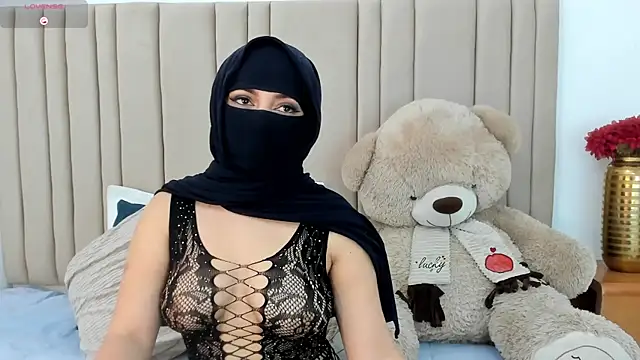 Snapshot of izadii chatting on May 4, 6:48 pm izadii online show from May 4, 6:48 pm