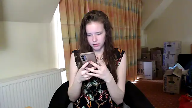 Snapshot of Princess-Lilly chatting on February 4, 11:16 am Princess-Lilly online show from February 4, 11:16 am