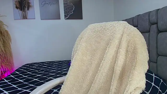 Snapshot of MariianaGomez chatting on May 13, 3:20 pm MariianaGomez online show from May 13, 3:20 pm