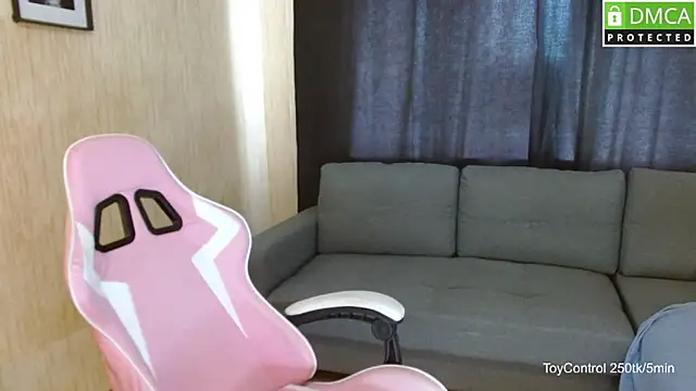 Snapshot of Linda_Ernestine chatting on June 9, 8:04 am Linda Ernestine online show from June 9, 8:04 am