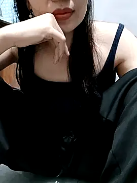 Snapshot of Blythe_69 chatting on March 13, 2:49 am Blythe 69 online show from March 13, 2:49 am