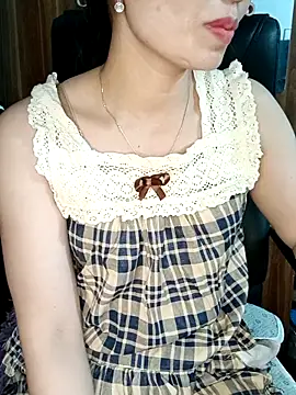 Blythe 69 online show from March 14, 11:32 pm