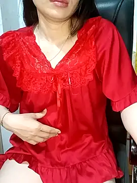 Blythe 69 online show from April 11, 10:36 pm