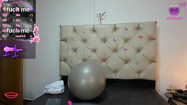 Snapshot of cleopatraa chatting on April 30, 8:48 pm cleopatraa online show from April 30, 8:48 pm