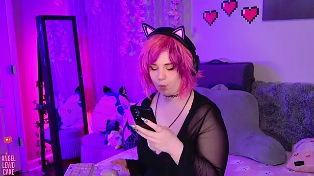 Snapshot of Angel-Lewd-Cake chatting on June 11, 12:54 am Angel-Lewd-Cake online show from June 11, 12:54 am