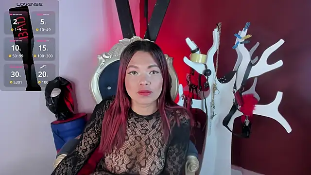 Snapshot of Alana_Jones_ chatting on December 15, 3:27 pm Alana Jones online show from December 15, 3:27 pm