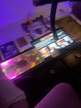 Snapshot of Helmut1971 chatting on February 24, 7:11 am Helmut1971 online show from February 24, 7:11 am