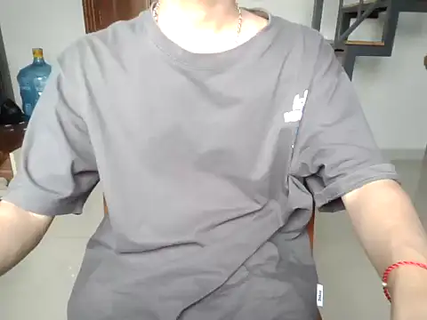 ChenJiaHui2004 online show from February 23, 9:33 am