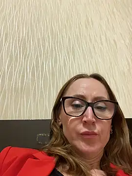 Snapshot of LauraDavis chatting on May 17, 9:55 pm LauraDavis online show from May 17, 9:55 pm