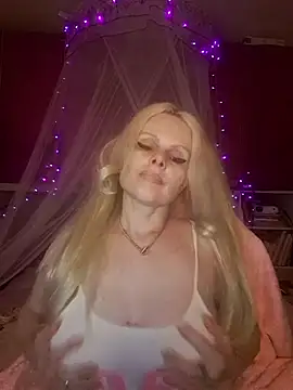 Angeldevilus online show from July 17, 11:53 pm