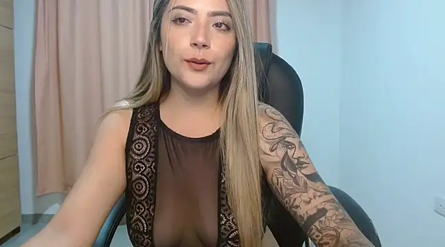 Snapshot of _sweet_rachel chatting on March 23, 1:53 am sweet rachel online show from March 23, 1:53 am