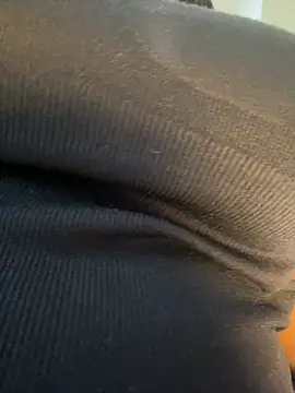 Snapshot of t-Booty_risky_ chatting on February 3, 1:16 pm t-Booty risky online show from February 3, 1:16 pm