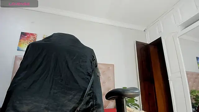 paulinasaeEnz online show from September 11, 1:11 pm