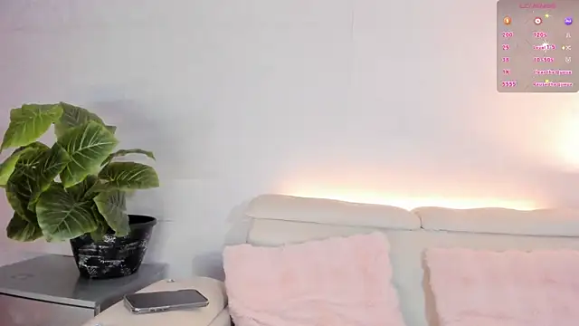 paulinasaeEnz online show from April 10, 1:27 pm