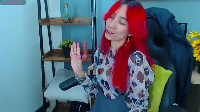 Erika Stevens online show from April 8, 3:56 pm