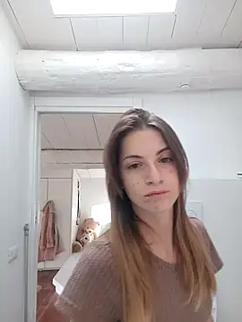 Snapshot of Cristina02 chatting on April 16, 10:16 am Cristina02 online show from April 16, 10:16 am
