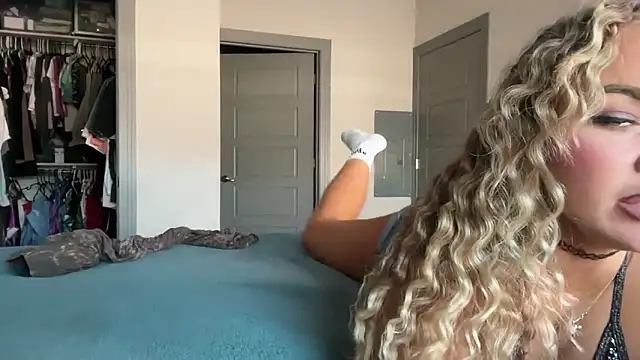 ElenaErickson online show from January 27, 10:49 pm