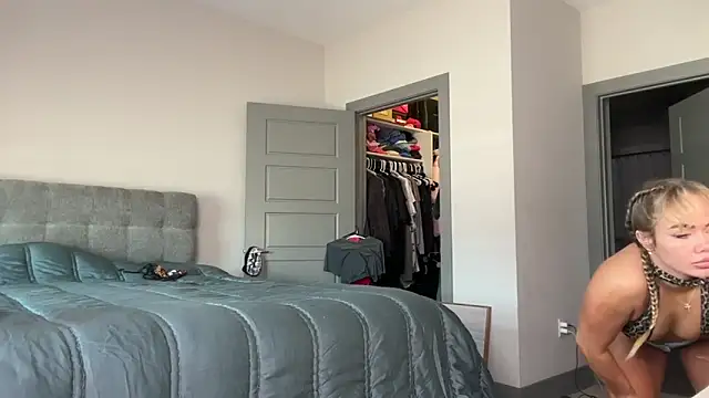 ElenaErickson online show from March 17, 7:48 pm