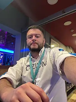 Snapshot of daevidconnor1 chatting on December 10, 11:30 pm daevidconnor1 online show from December 10, 11:30 pm