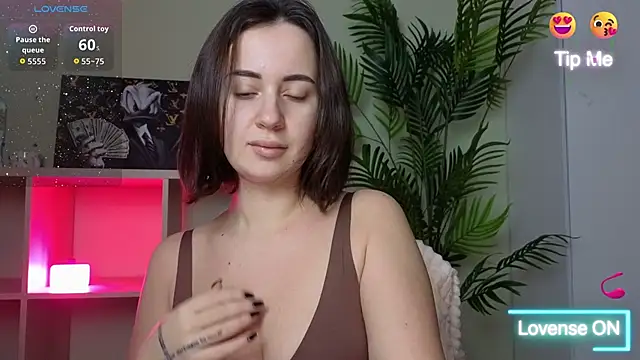 SweetieKendl online show from February 28, 10:00 pm