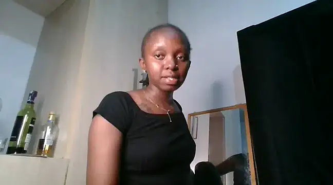 Snapshot of Sexy_barb2 chatting on February 12, 5:26 pm Sexy barb2 online show from February 12, 5:26 pm