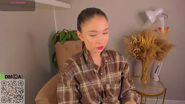 Snapshot of Anna_Way chatting on April 22, 7:22 am Anna Way online show from April 22, 7:22 am