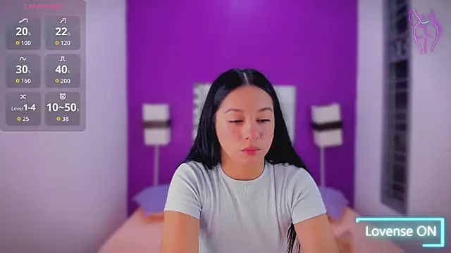 Lila Pinky online show from November 8, 12:05 pm