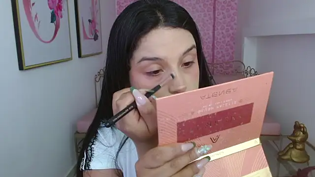 Snapshot of Small_naughty_ chatting on May 30, 1:08 pm Small naughty online show from May 30, 1:08 pm