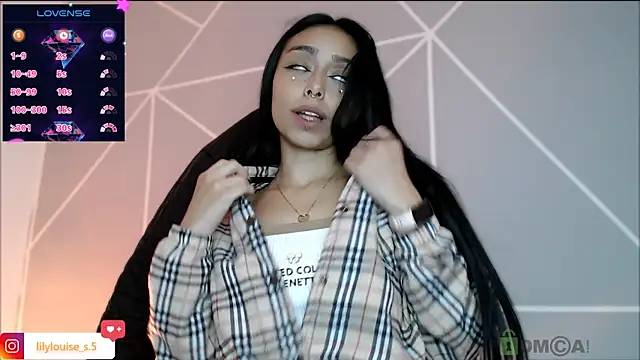 lilylouisee online show from February 12, 12:27 am