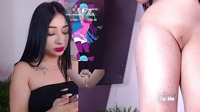 Snapshot of Anni_foxi chatting on April 22, 7:26 pm Anni foxi online show from April 22, 7:26 pm